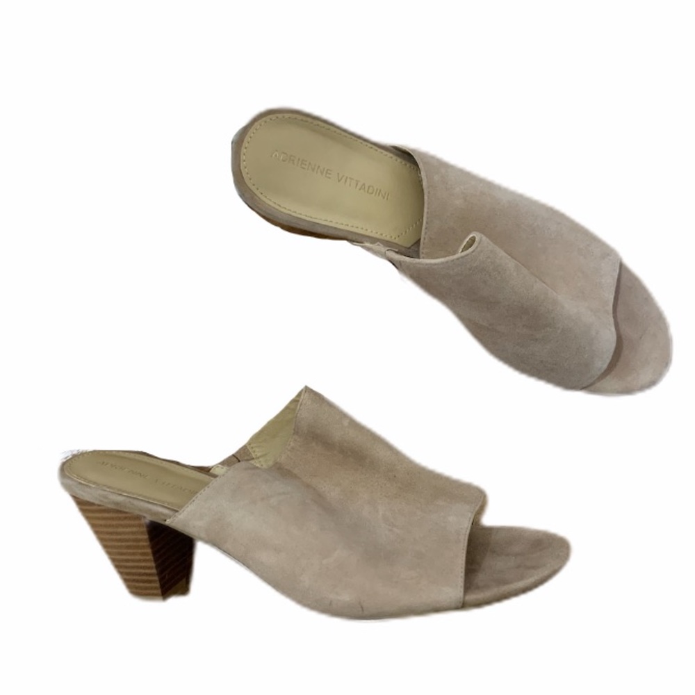 Adrienne Vittadini womens‎ tan suade mules size 10M